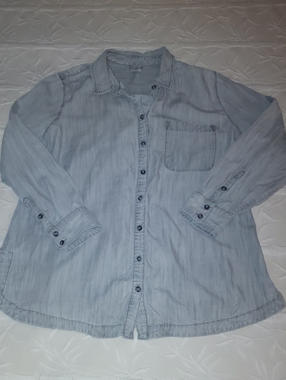 Chico's Denim Top - Picture 3 of 7